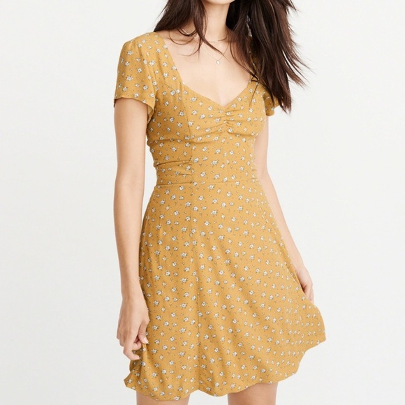 Abercrombie & Fitch Skater Mini Dress Yellow Ditzy Floral ASO Betty Riverdale XS - Picture 9 of 9